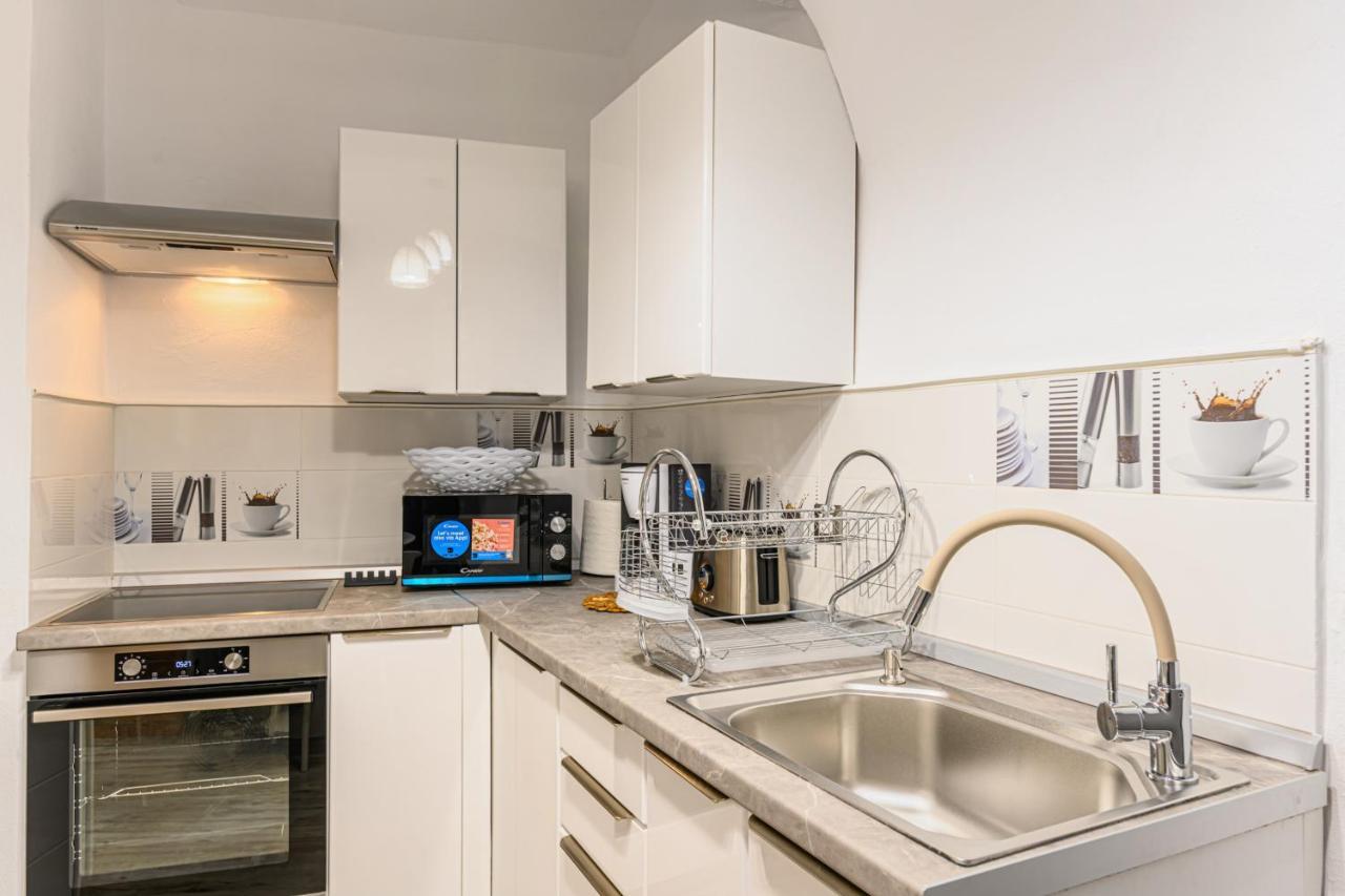 Dimora Np - Brasov Apartman Kültér fotó